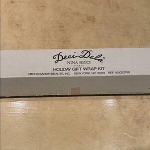 Deci Dela by Nina Ricci Vintage Gorgeous Holiday Gift Wrapping Paper~Gently Used